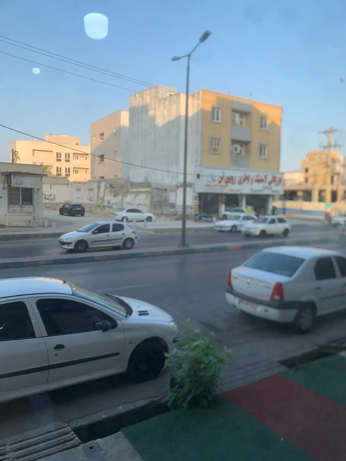 رهن و اجاره مغازه ۳۵متری نیم طبقه هم ۳۵