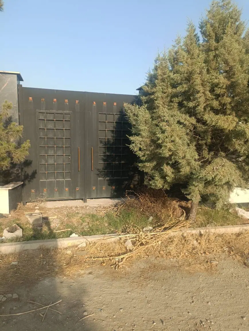 زمین چهار دیواری در اقدسیه