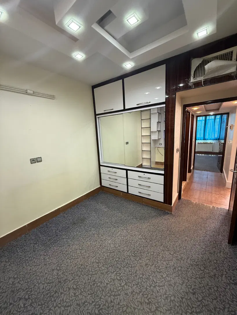 فروش واحد همکف حیاط اختصاصی میلاد