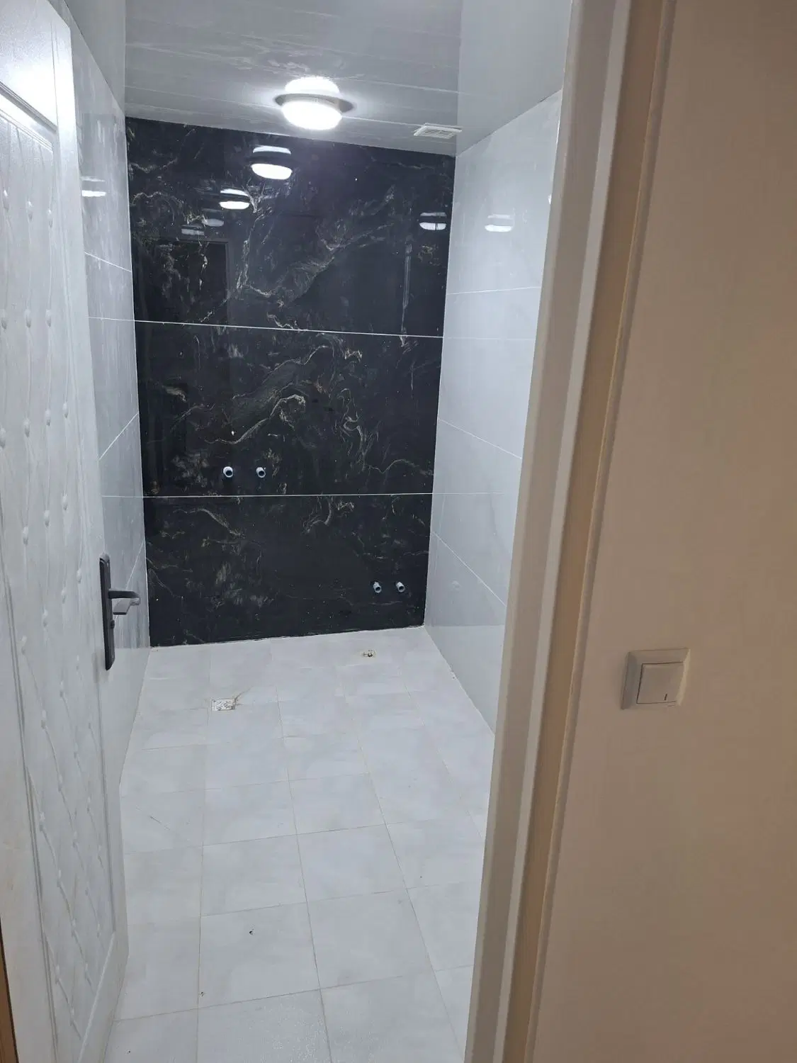 ساختمان۱۳۵متری طبقه اول و دوم