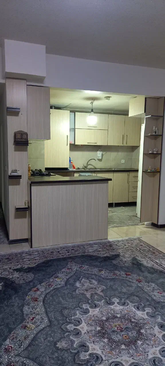 آپارتمان دوخوابه با تراس بزرگ
