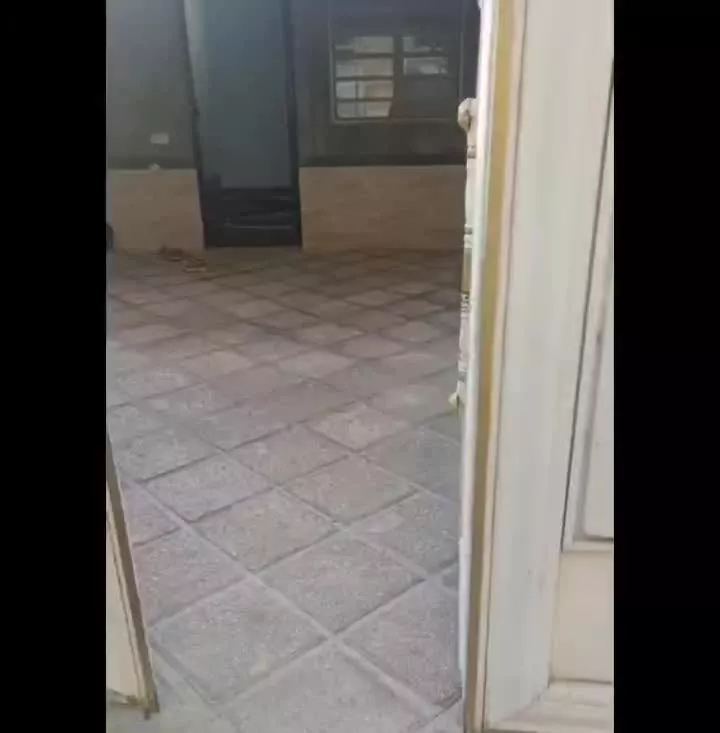 ویلایی دربست