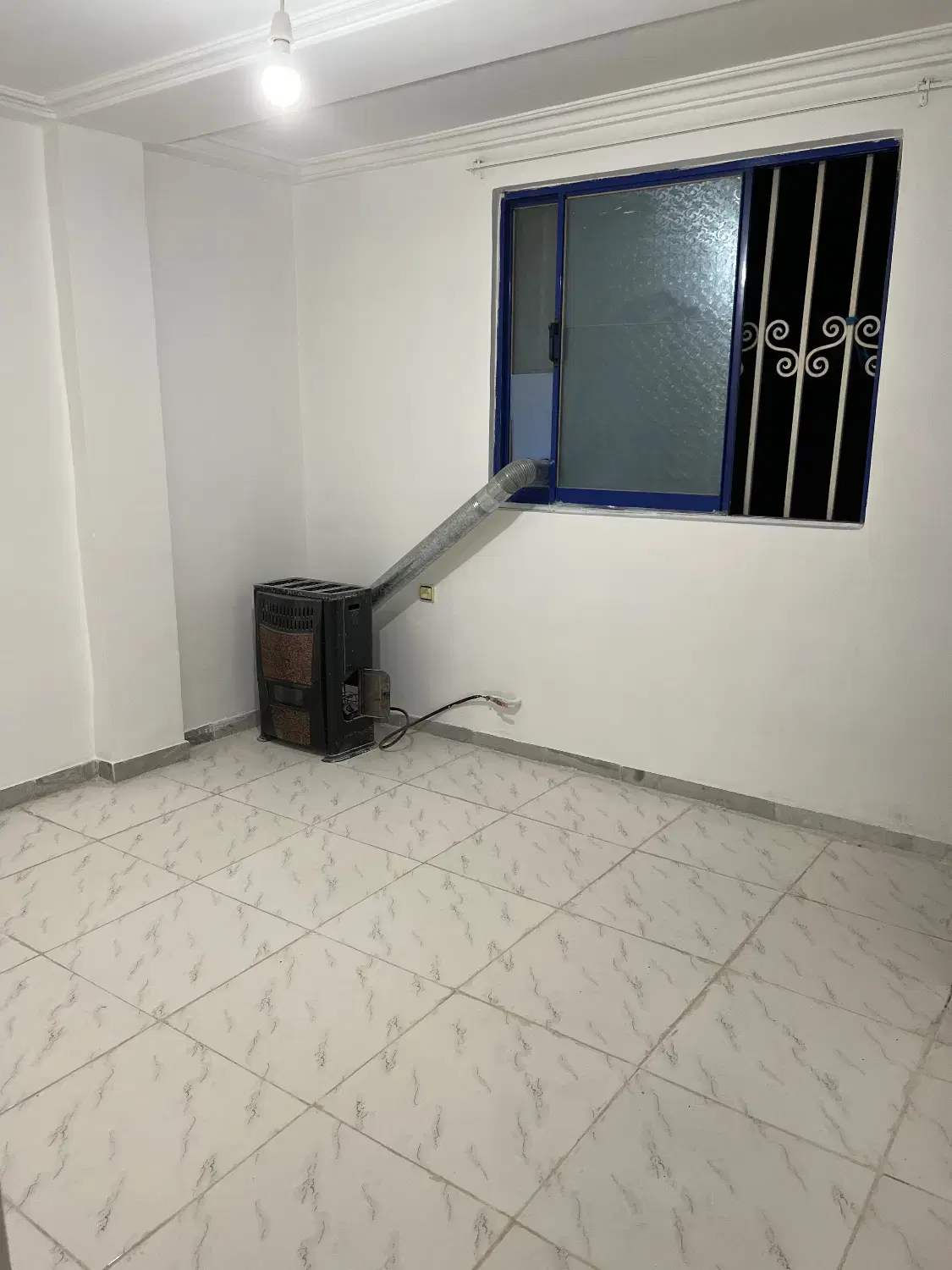 ویلایی نقلی کوچک مط هری ۹۰متر