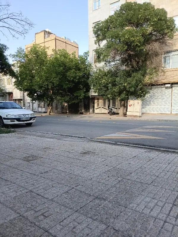 ۱۶۰متر طبقه همکف