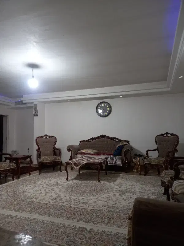 واحد ۶۰متری نقلی