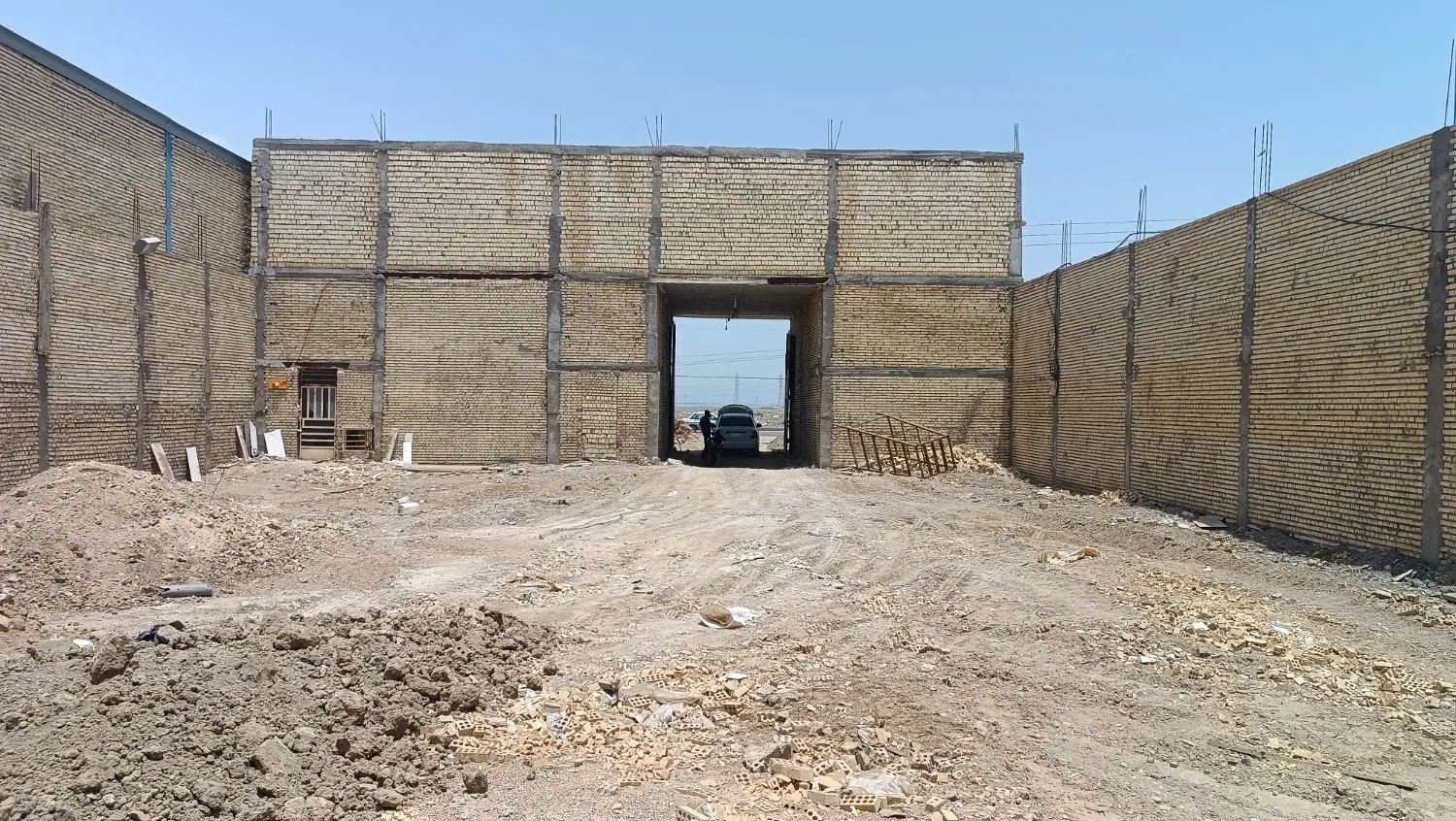 گاراژ ۹۰۰متری کمربندی مدن