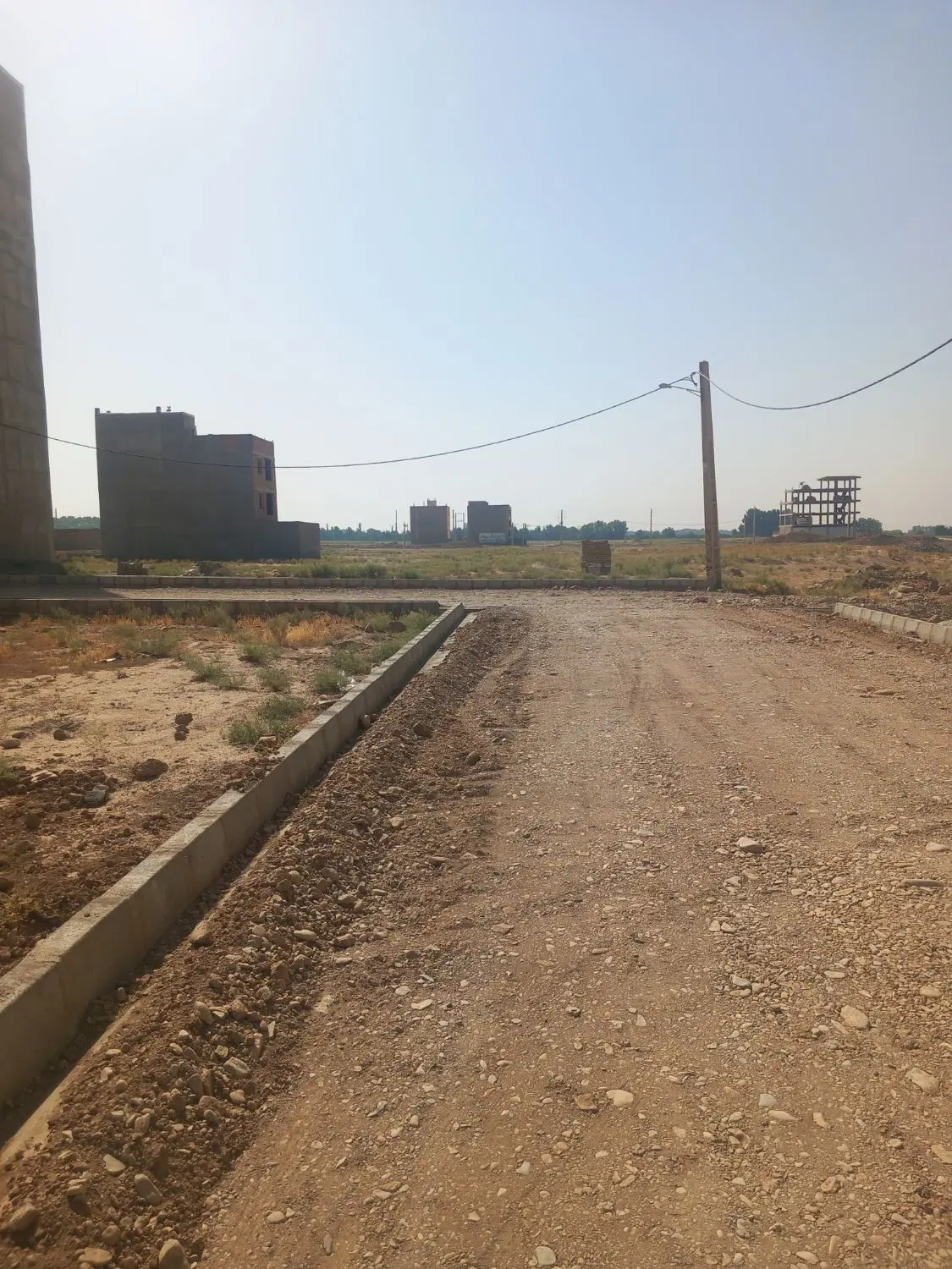 زمین فرهنگیان