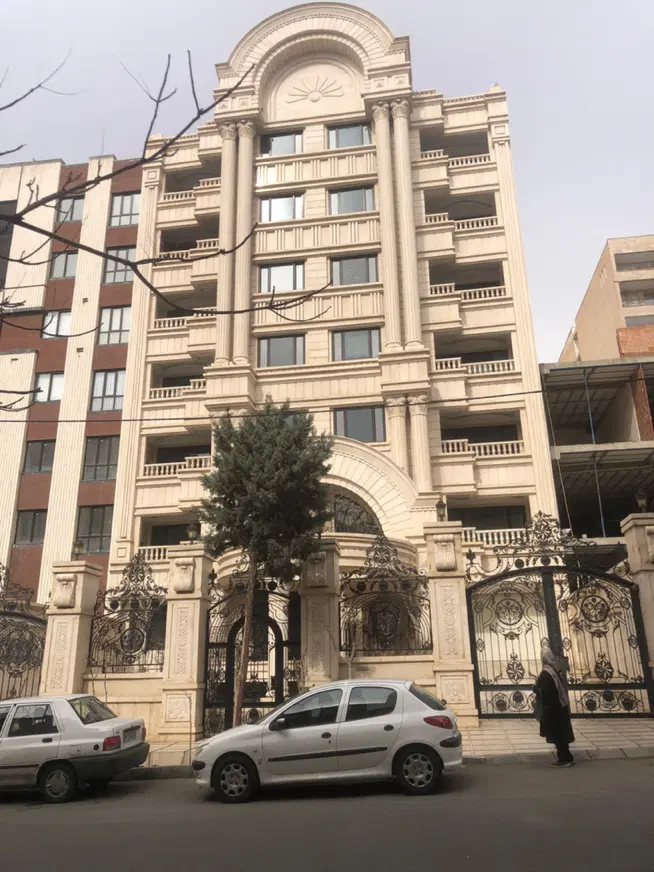 ۱۷۵متر بهترین گلستان فول امکانات (زیر قیمت)