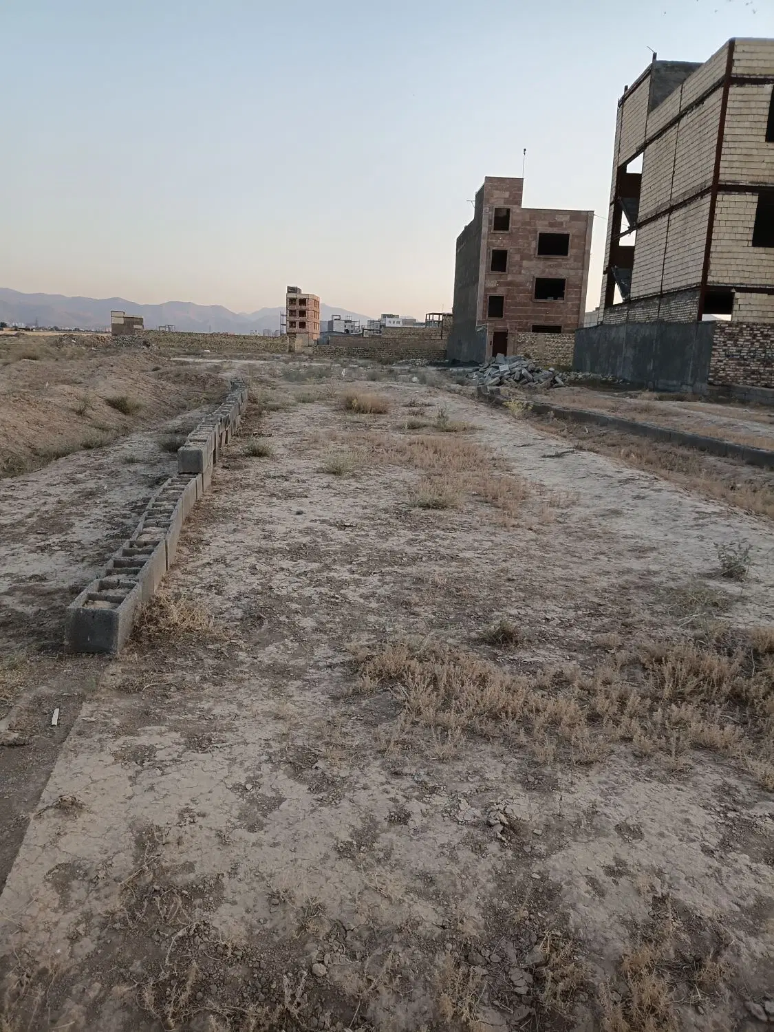 زمین مسکونی احتشامیه
