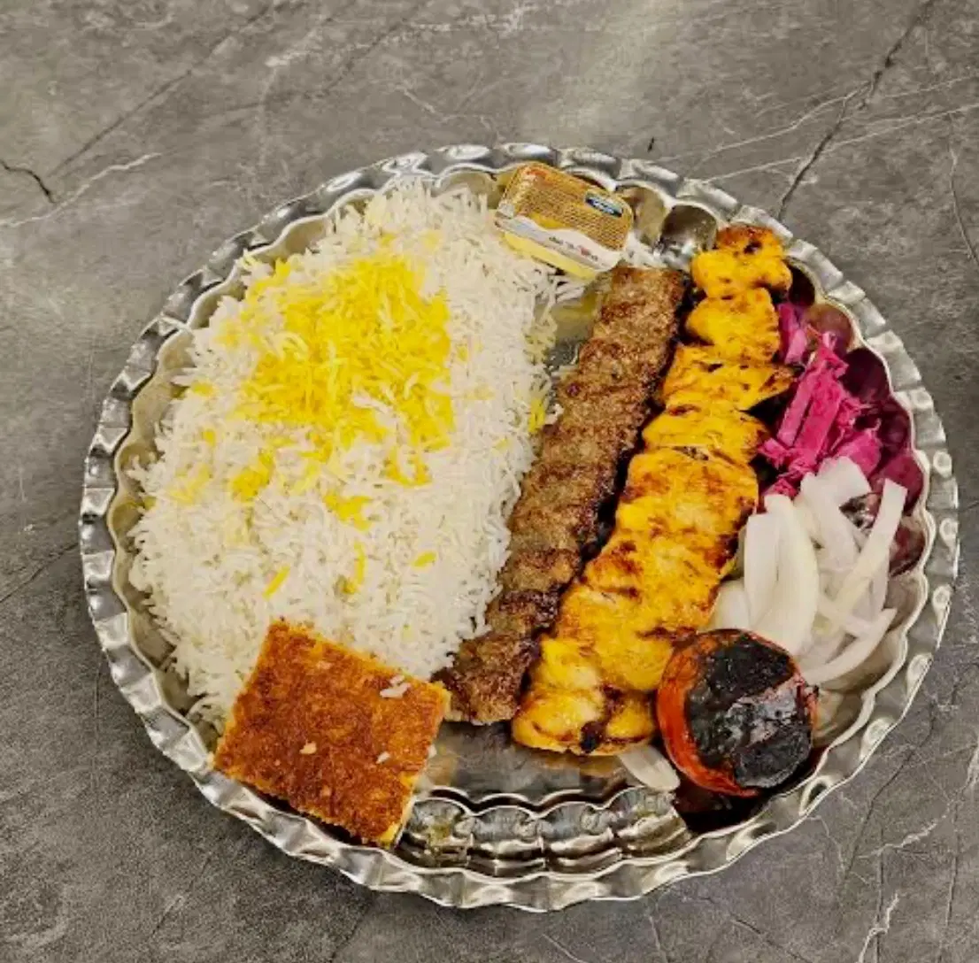 کترینگ در حال کار