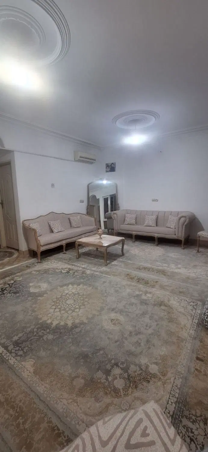فروش خانه دو طبقه ( خوش نقشه)