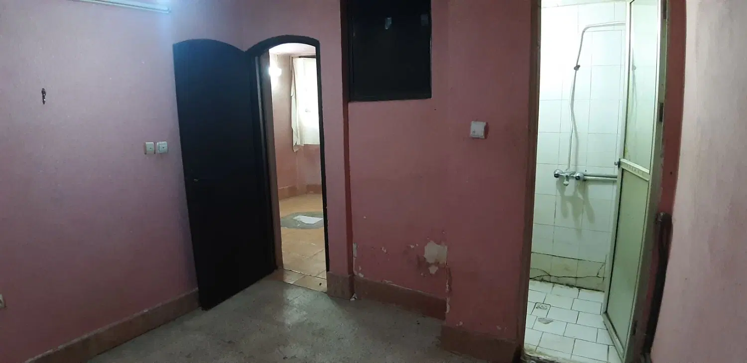 سوییت طرقبه همکف نورگیر یک خواب چهل متر