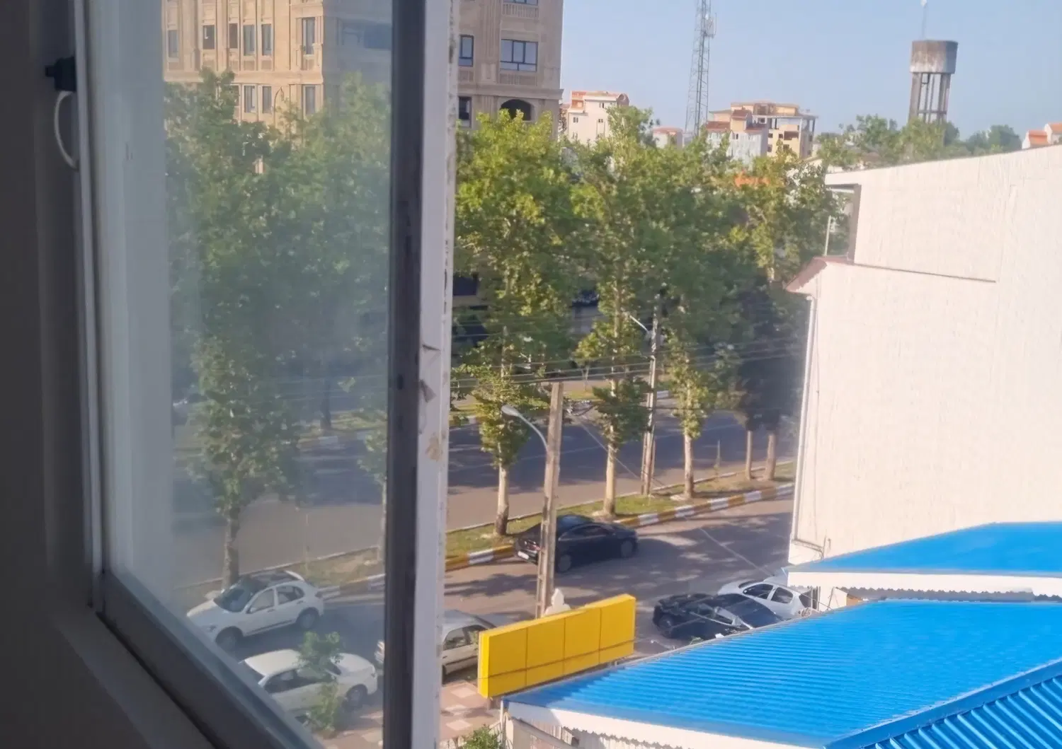 ۶۲ متر آپارتمان غرق نور