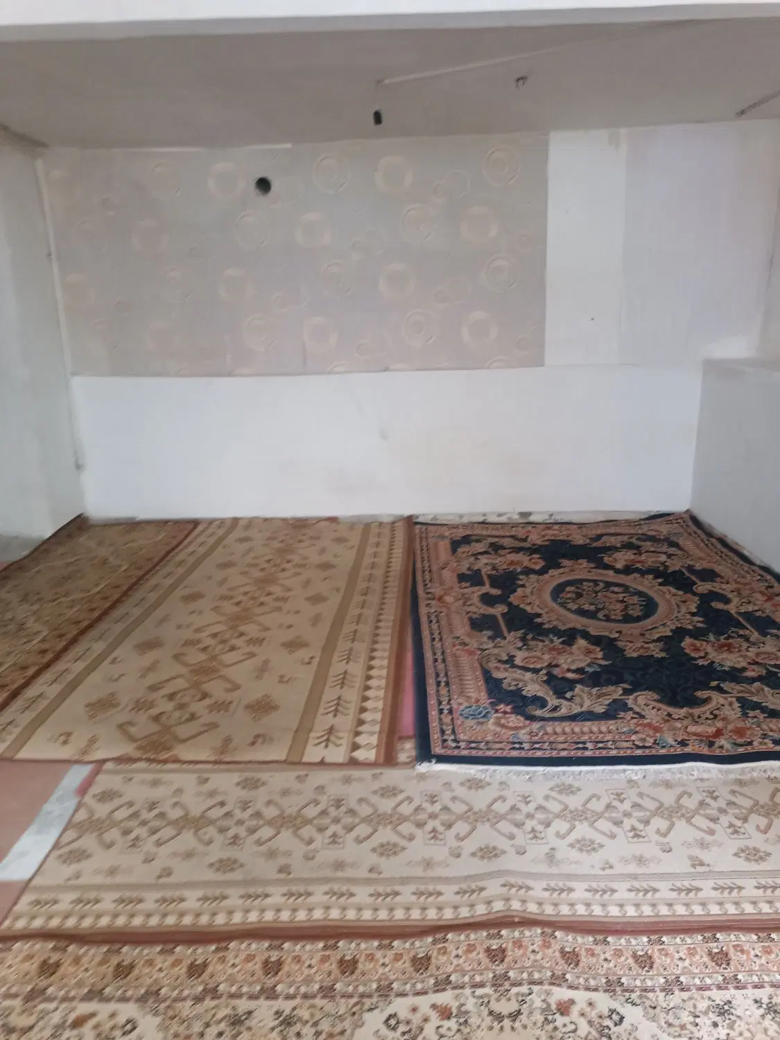 سویت 45متری خ شهدا  ب خانم مجرد داده میشه