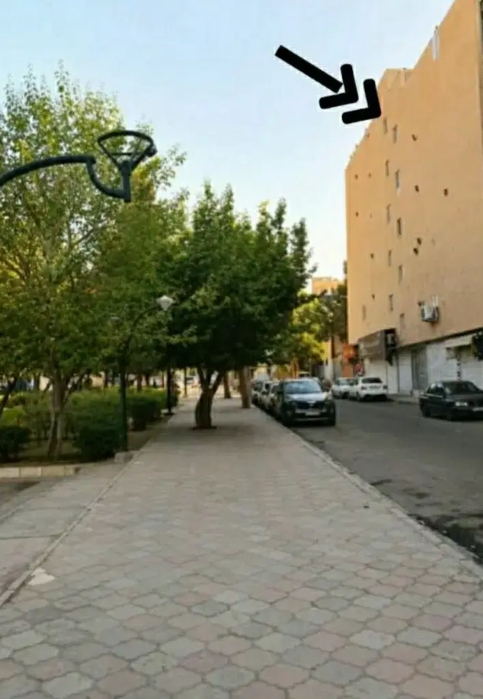 پارکینک  انباری تخلیه           بغل پارک