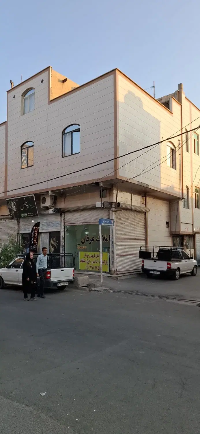 خانه سه طبقه در قلعه میر
