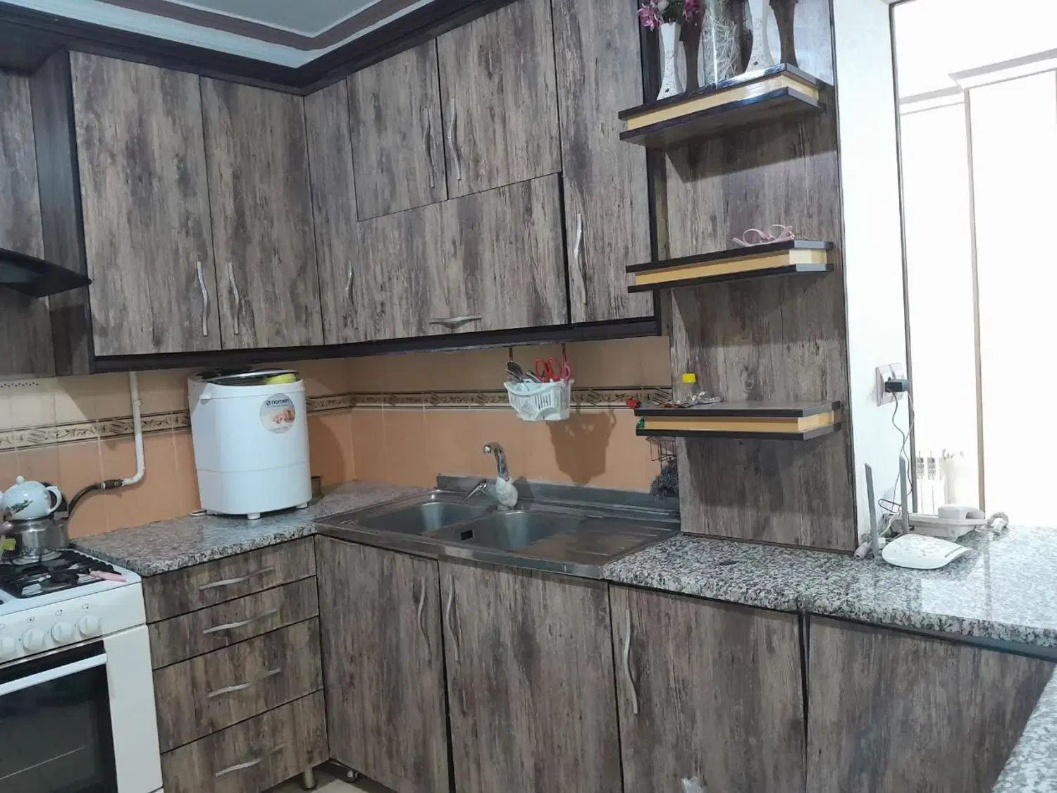 آپارتمان اندیشه ازادشهر