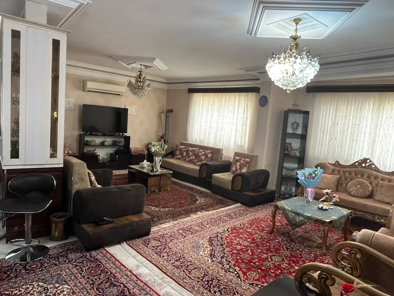 آپارتمان ۱۷۰متر سه خوابه ، لاکانی عطا آفرین،شیک