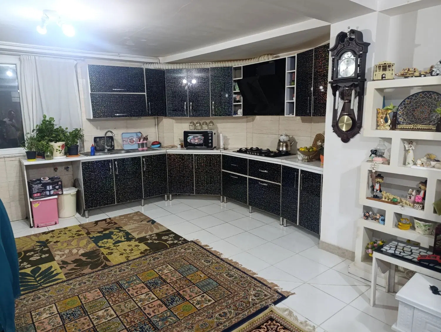 واحد فروشی متراژ 90 متر