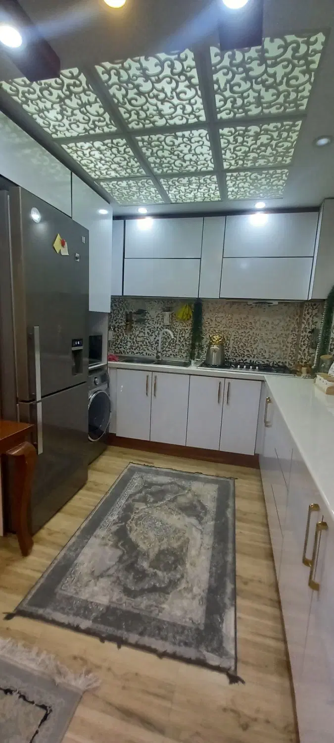 ۸۳ متری دوخواب آسانسور پارکینگ سند تک‌برگ رشتیان