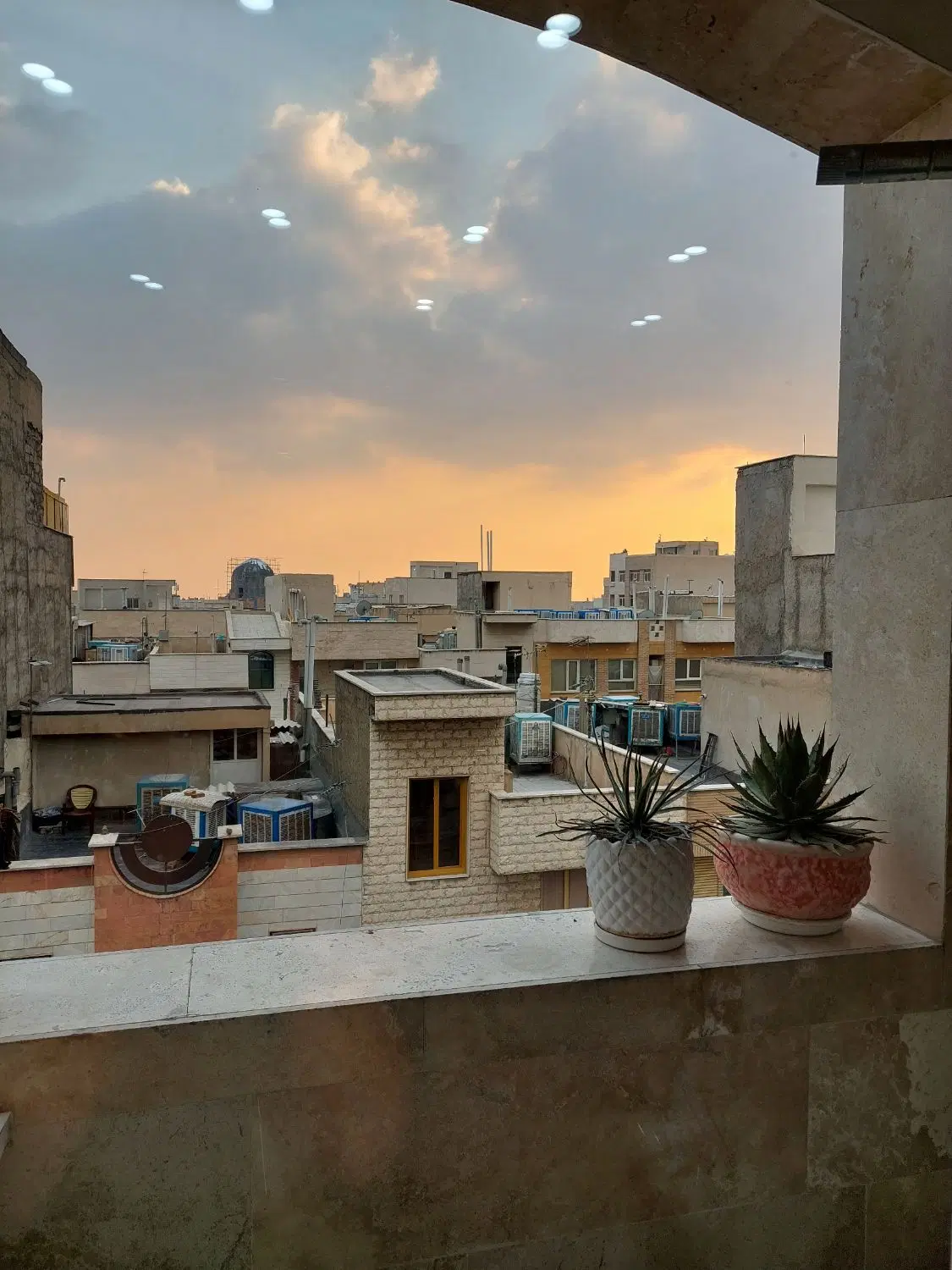 اپارتمان ۹۲متری غرق در نور