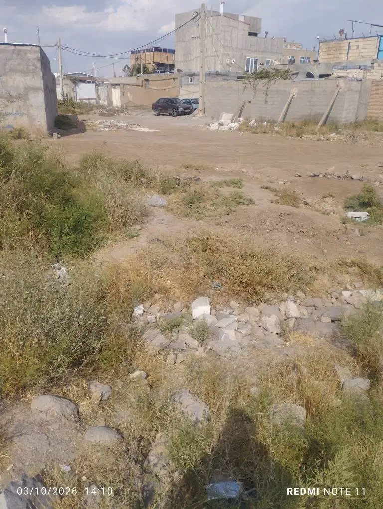 زمین خاکی در الوار سفلی
