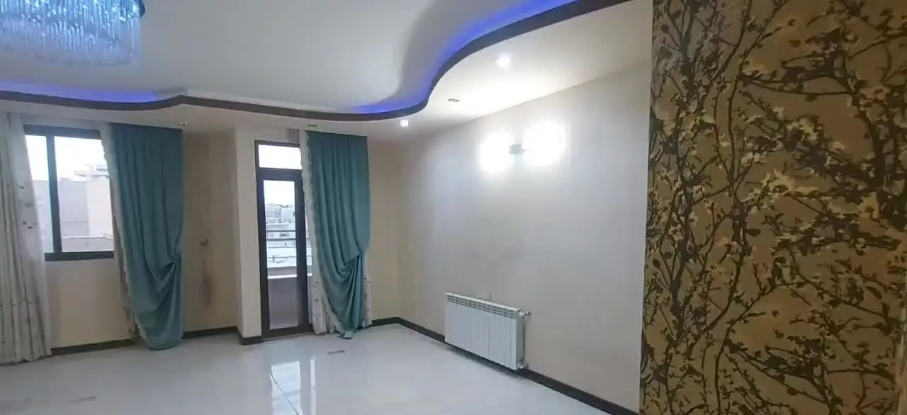 اجاره آپارتمان مسکونی ۱۲۰ متری در چهارباغ
