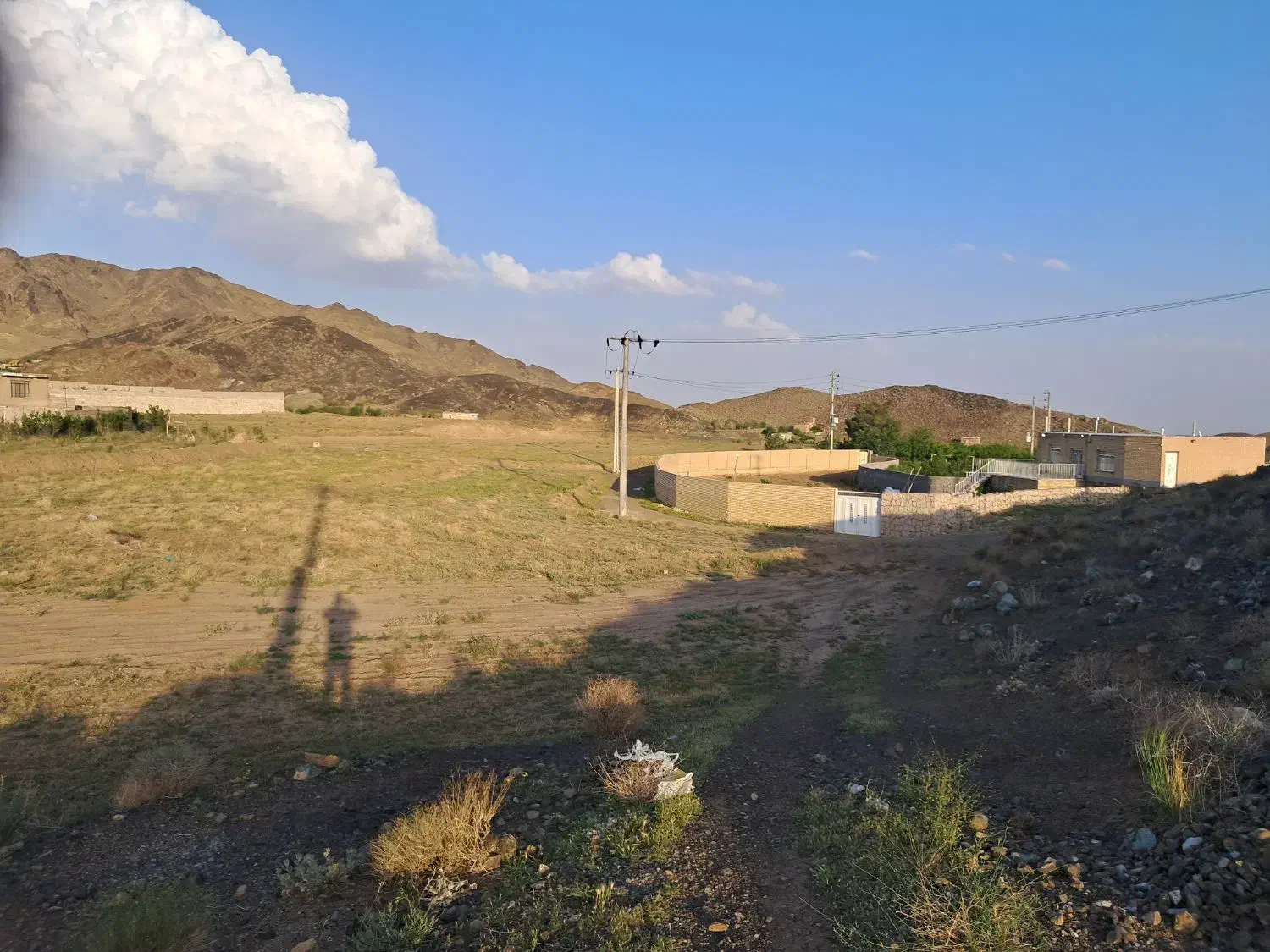 زمین نرسیده به رازقند