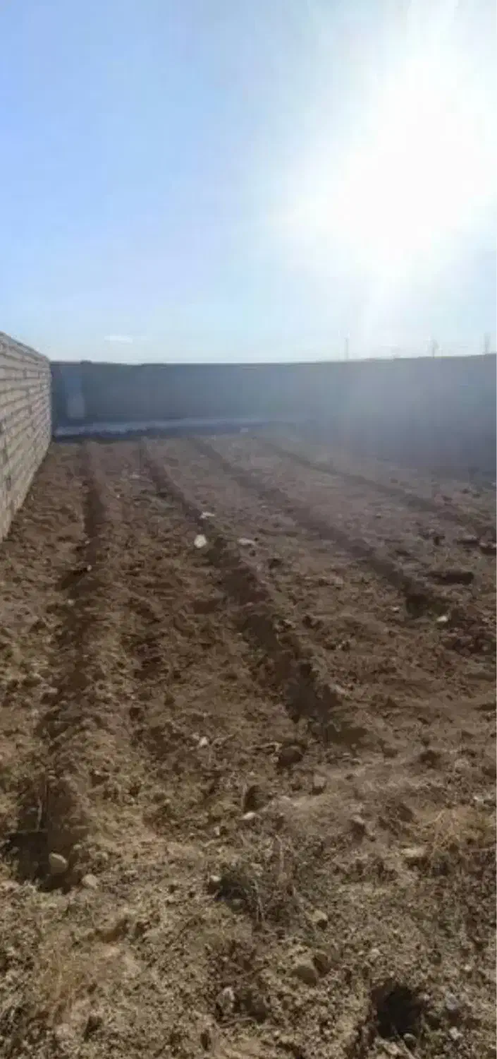 چهاردیواری در دمزاباد ورامین