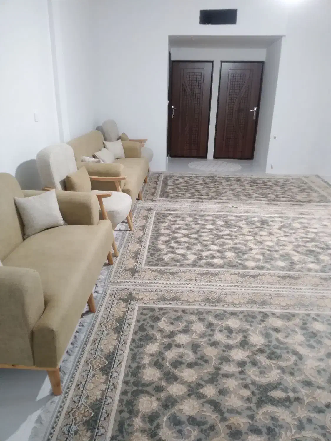 آپارتمان ۸۰ متری نو ساز