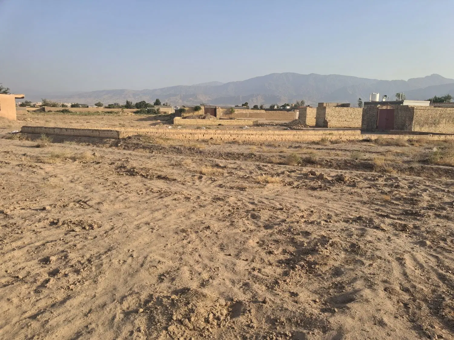 زمین 200 متری فاز دو با چک
