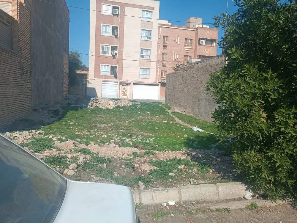 زمین مسکونی