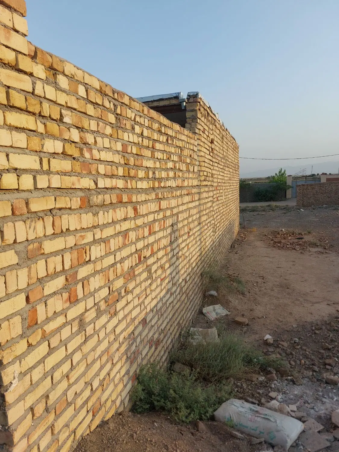۱۴۰متر روستای باغشیخ دارای پایان کار