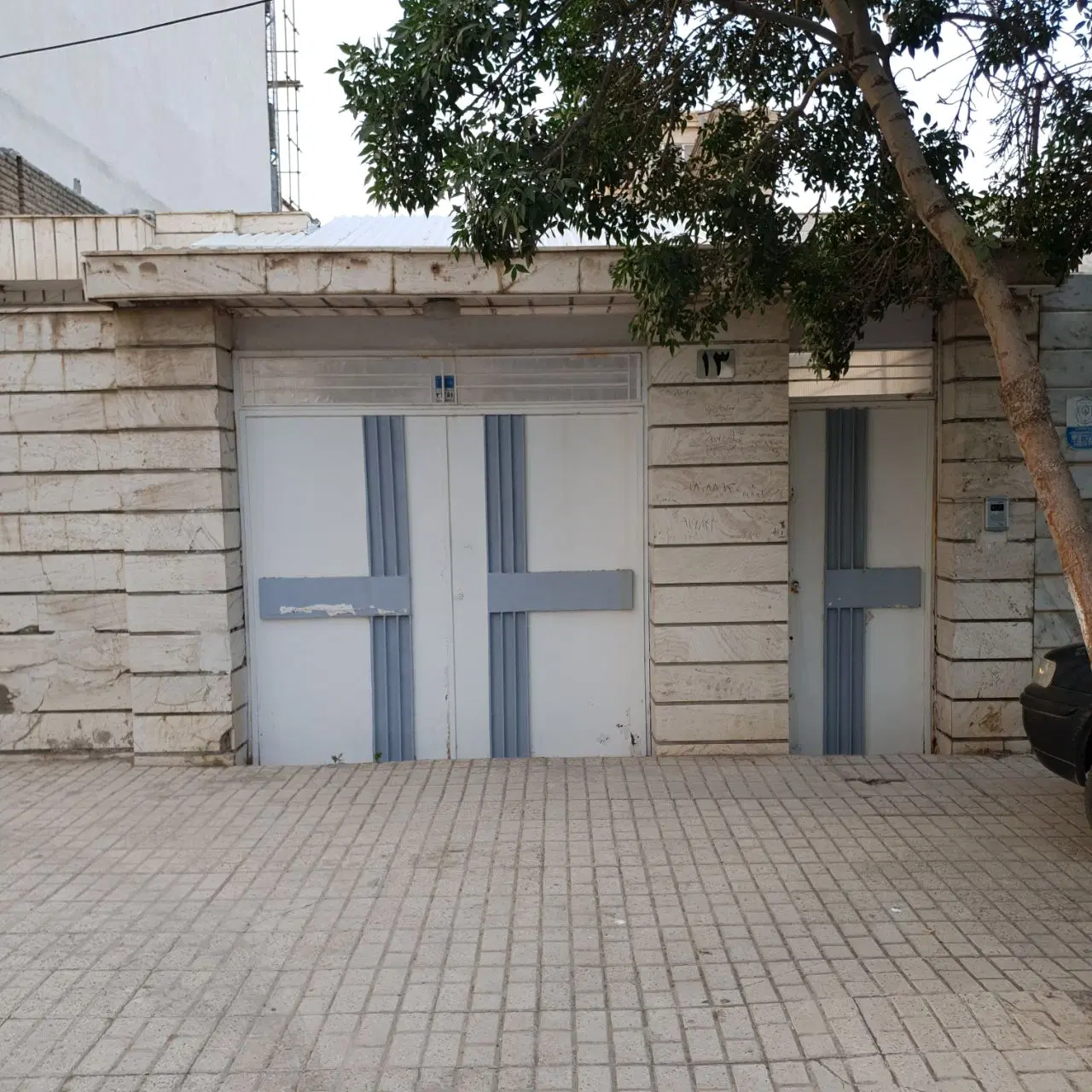 ویلایی دربست