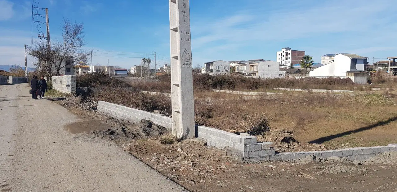 ۴ قطعه زمین با جواز ساخت