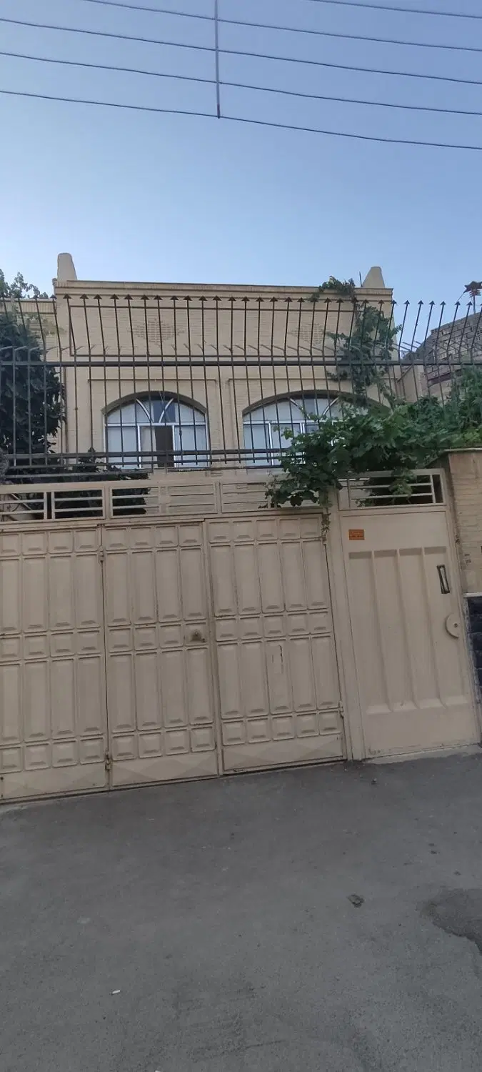 ۳ طبقه خونه ویلایی اشراق جنوبی