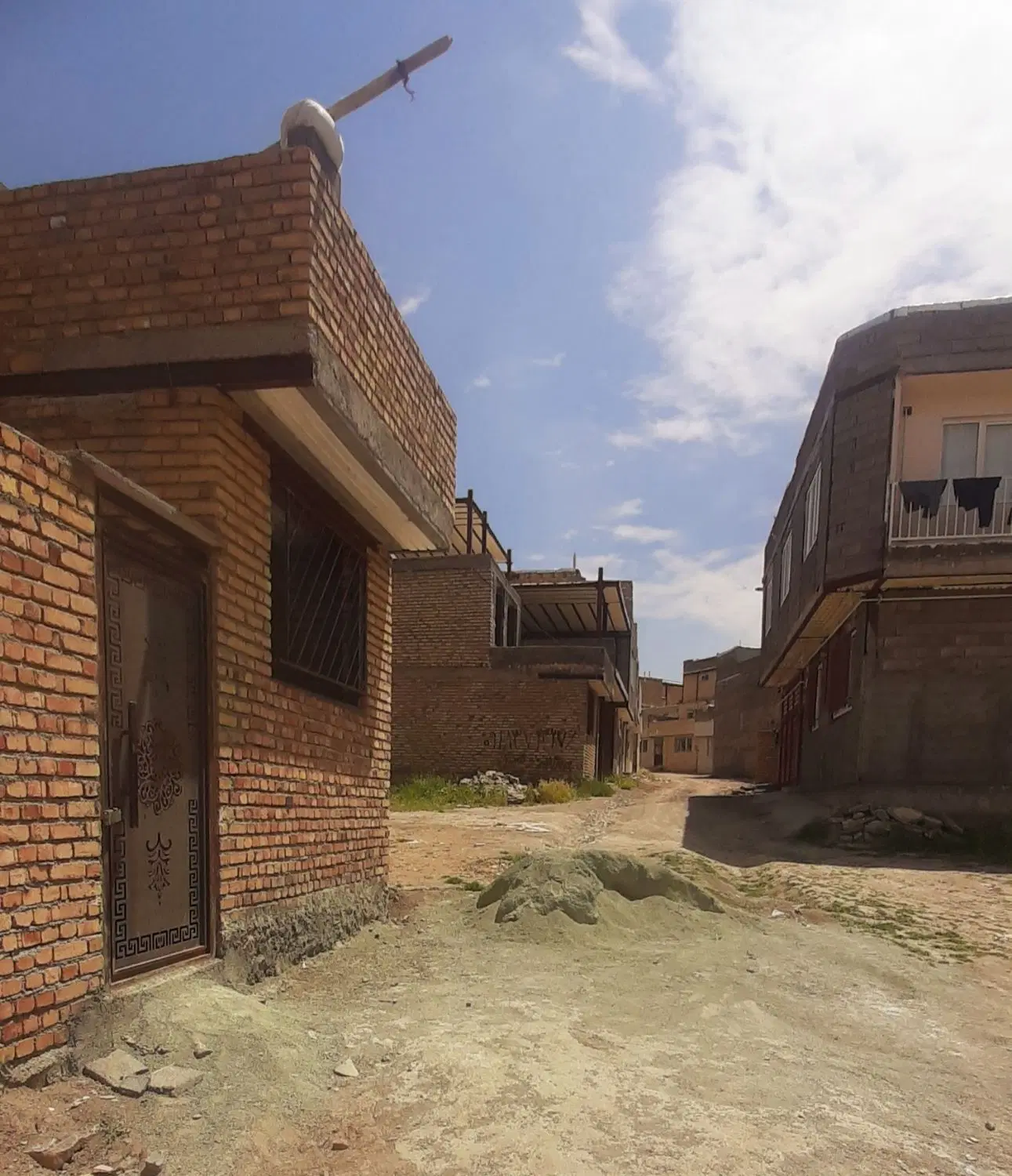 منزل نیمه کاره دوبلکس (اول نایسر)