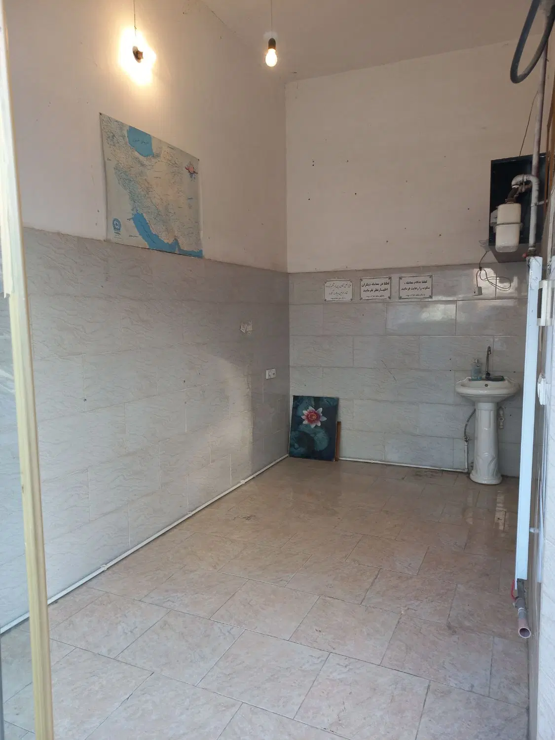 اجاره مغازه ۱۲ متری یخسازی کوچه قبادی