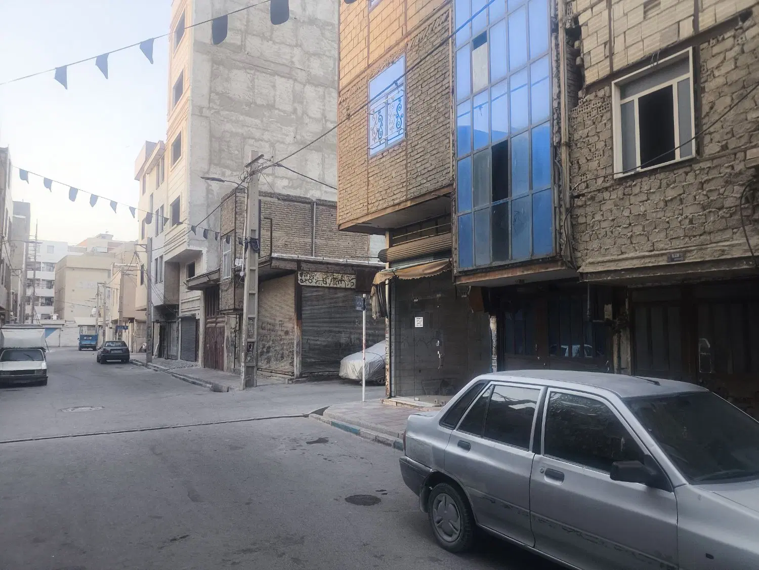 مغازه 22متری دارای بالکن 12متری