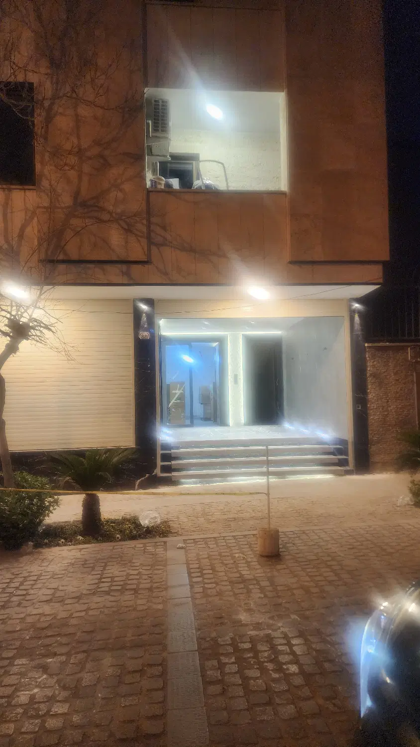 آپارتمان اداری برادران مظفر