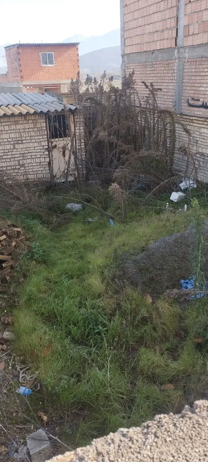 زمین فروشی