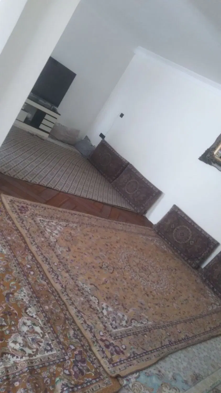 منزل ویلایی ماشین رو ۱۲۰ متر  زیربنا