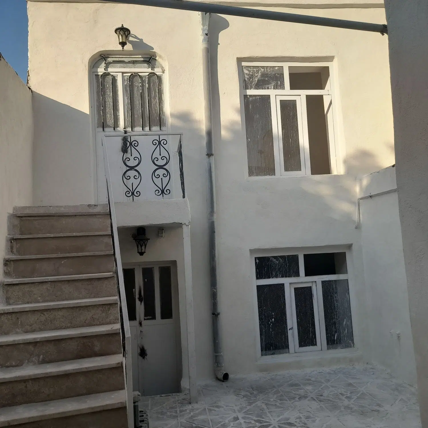 فروش خانه ۶۰متری تازه بازسازی شده