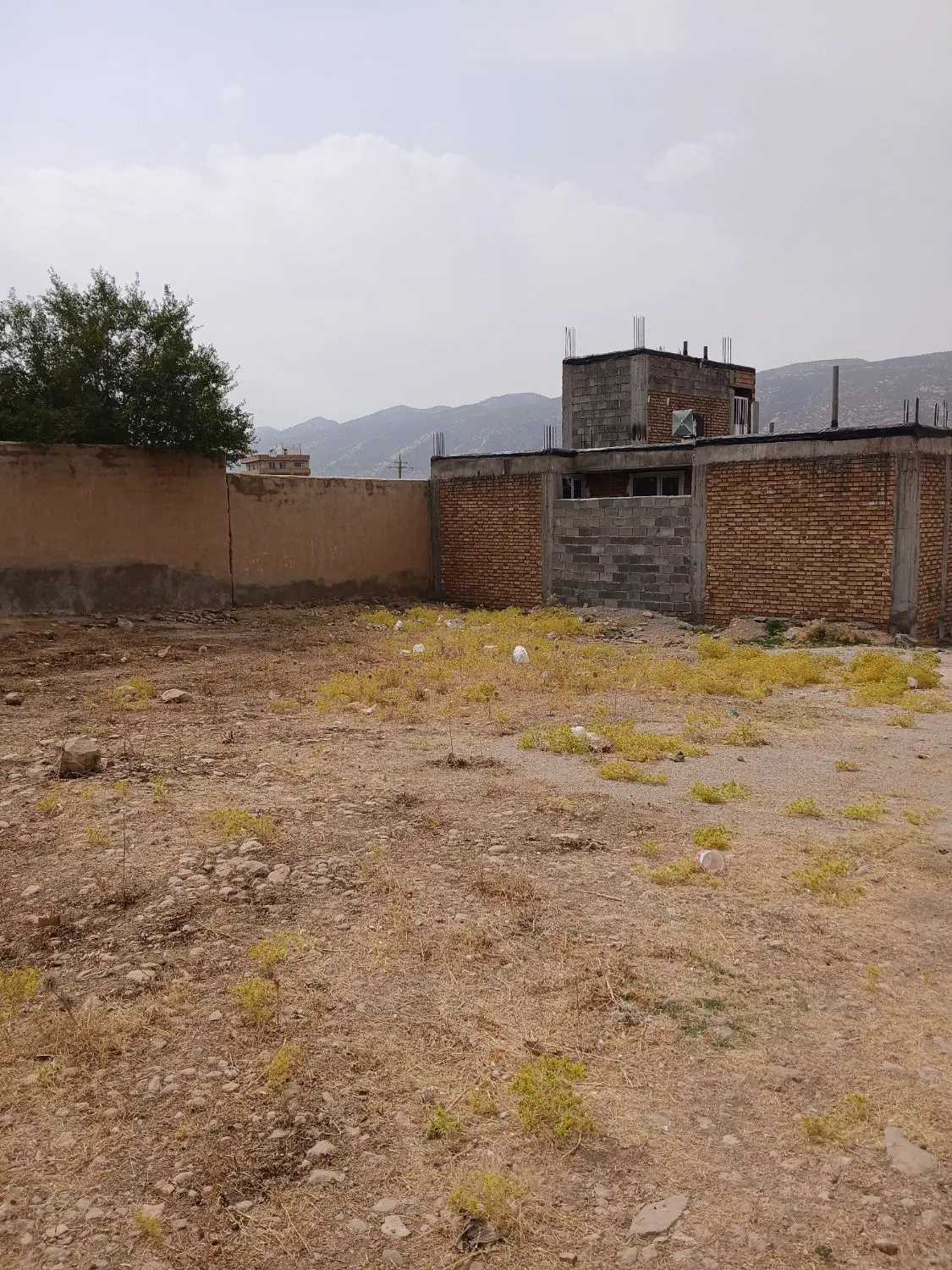 ۱۶۵ متر مسکونی