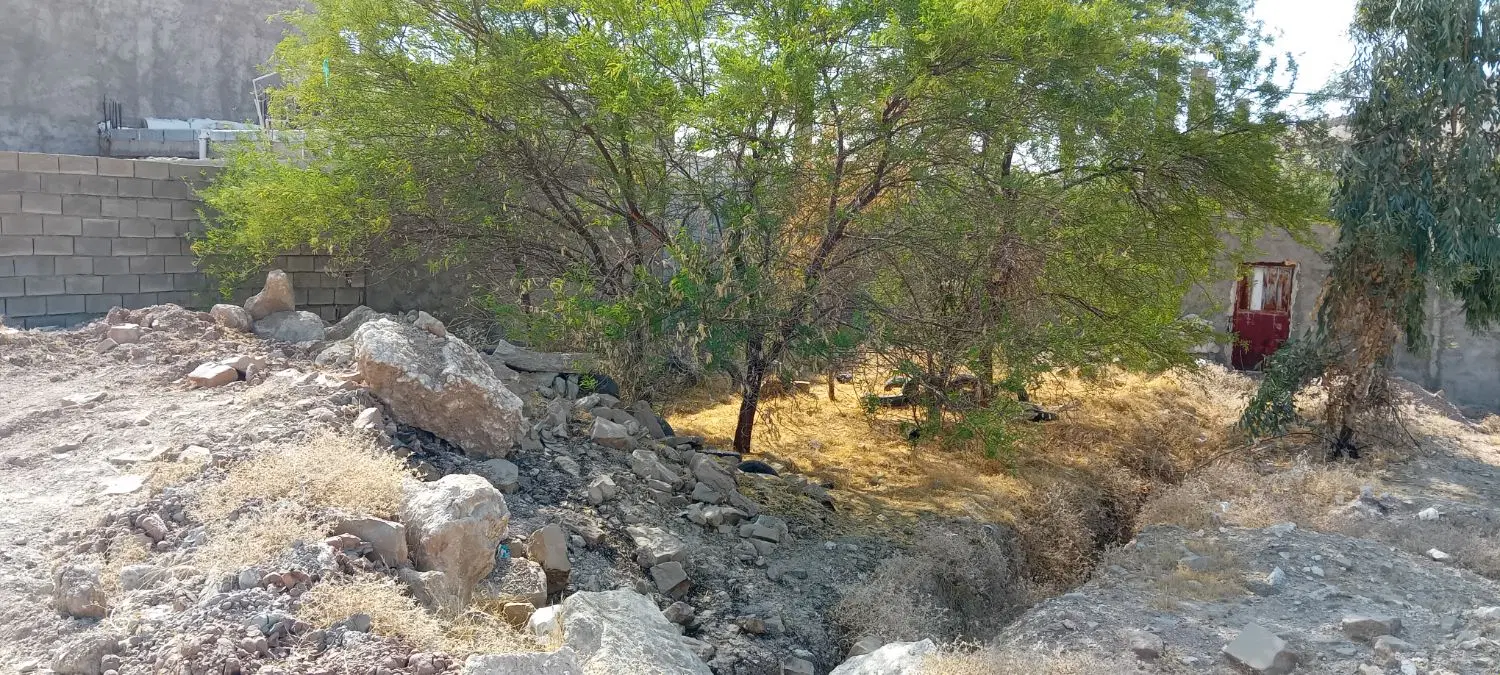 زمین نمره  دو ۱۸۰متر