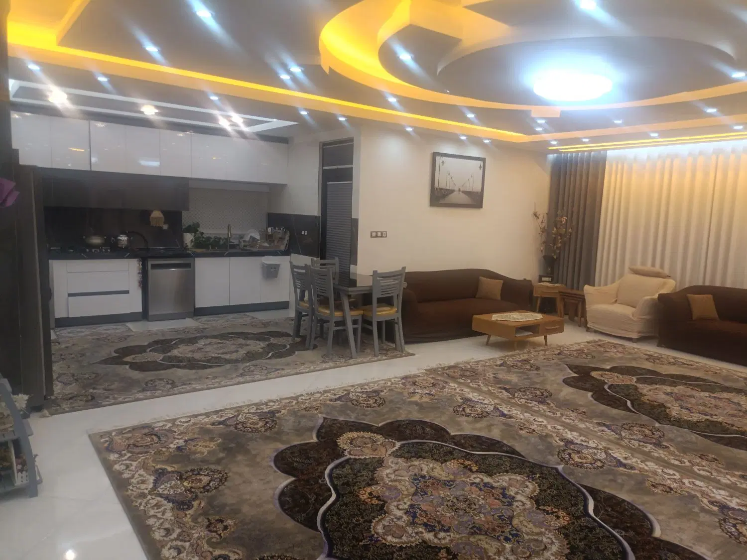 رهن کامل آپارتمان خاص در زیباشهر