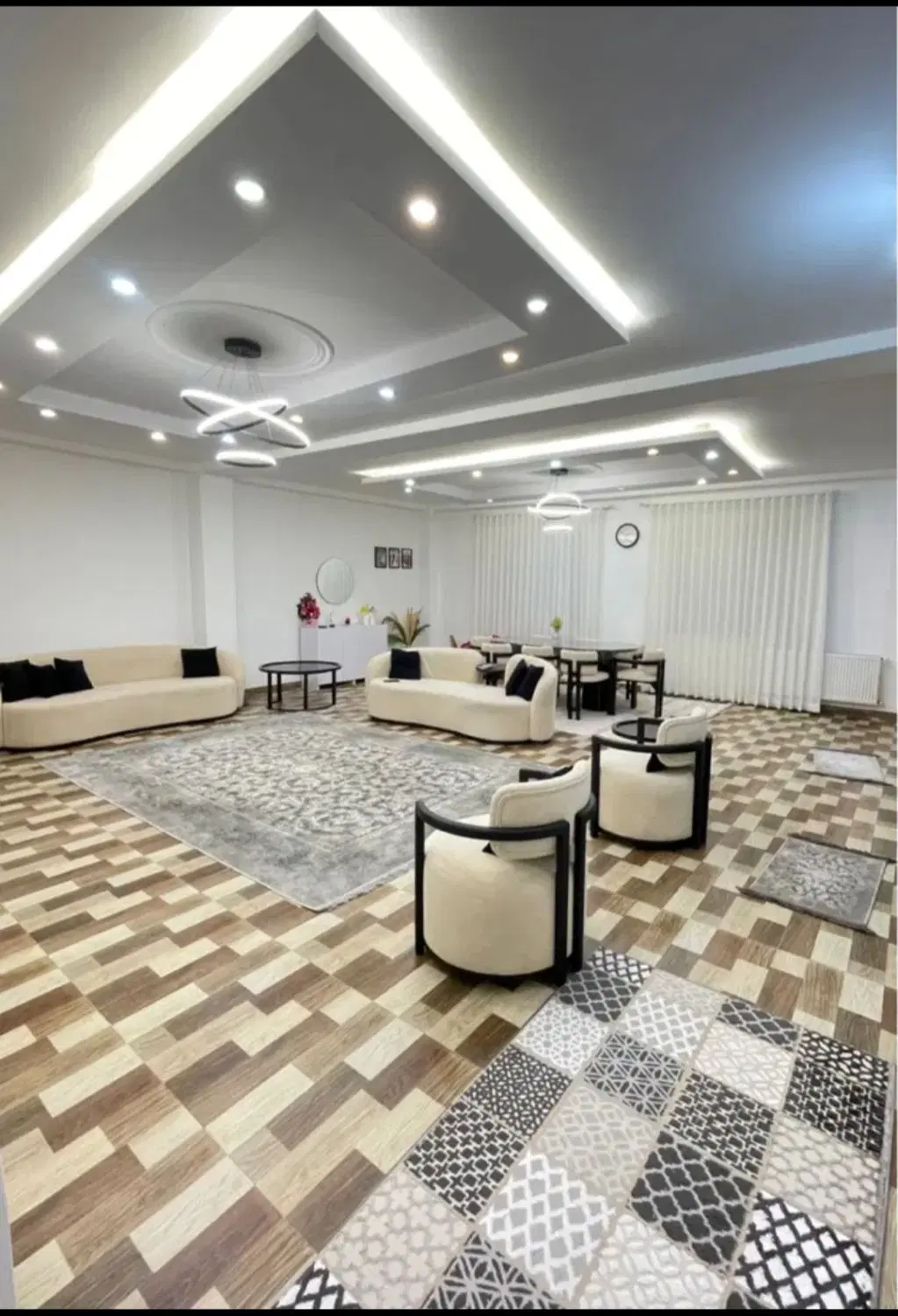 160متری سه خواب نوساز فول امکانات