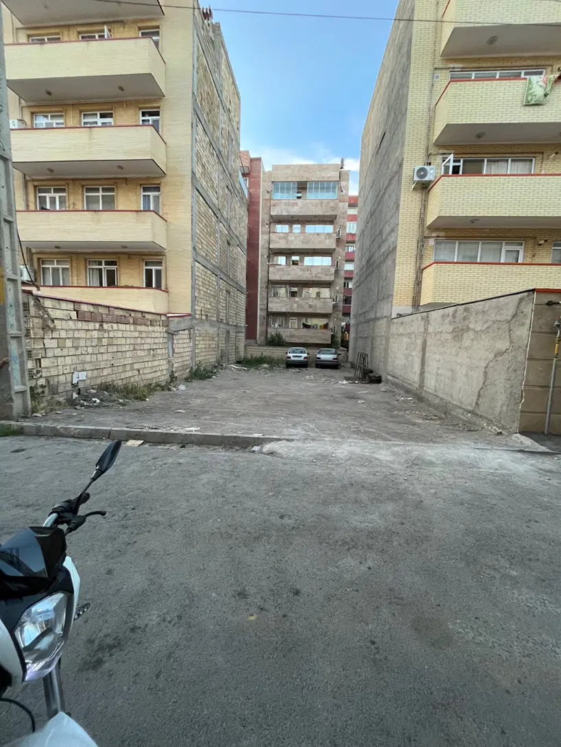 زمین مسکونی