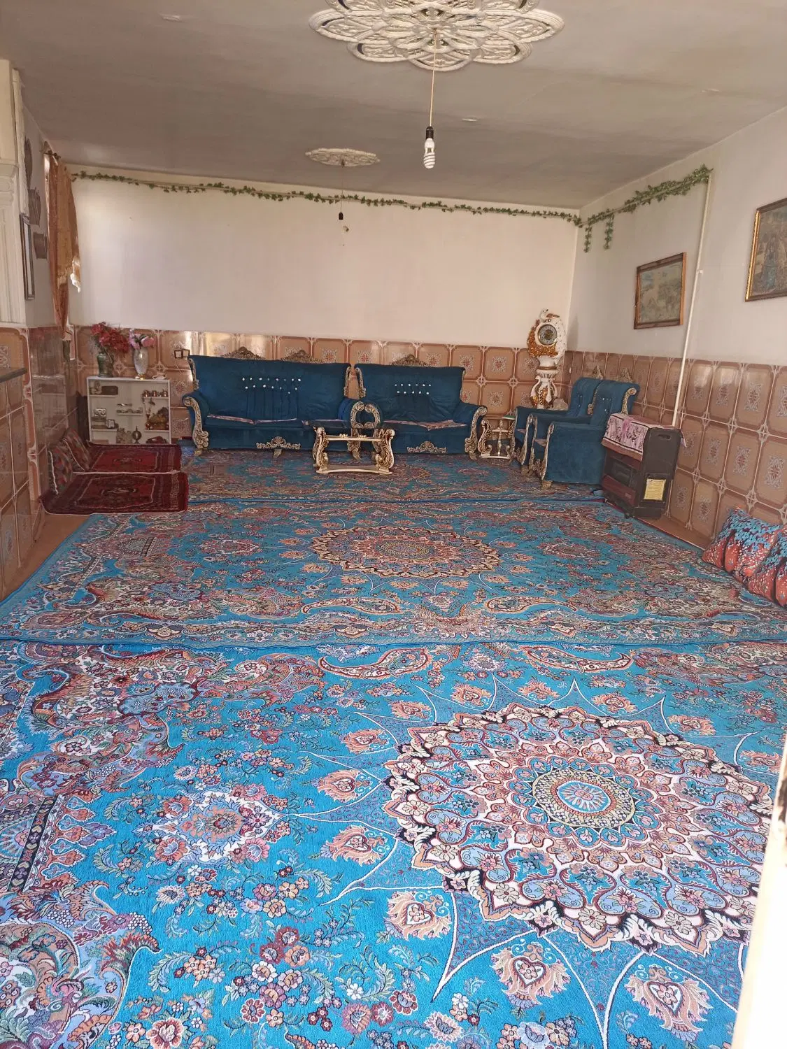 خانه فروشی واقع در کوی وحدت
