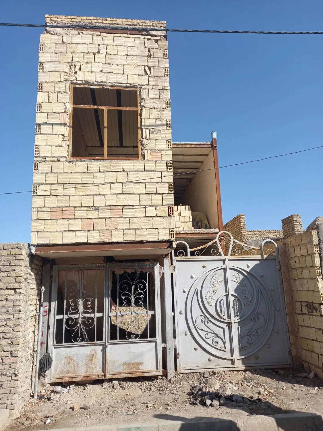 خانه دو طبقه